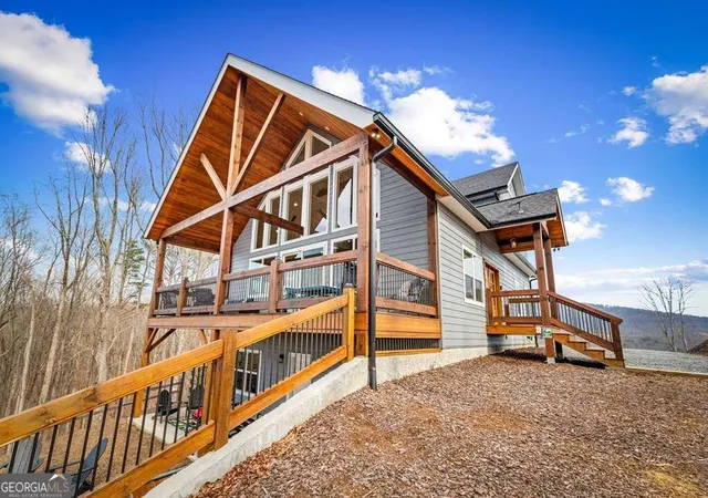 Photo 3 of Single family home for sale at 1016 Twisted Oak Rd, Talking Rock, GA 30175 | MLS# 10853390 | Listing updated on 2026-10-09