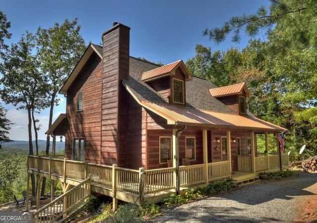Photo 3 of Single family home for sale at 1072 Heatherwood Way, Talking Rock, GA 30175 | MLS# 10851597 | Listing updated on 2026-10-07