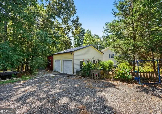 Photo 3 of Single family home for sale at 1131 Parks Ml Ln, Buckhead, GA 30625 | MLS# 10842671 | Listing updated on 2026-09-09