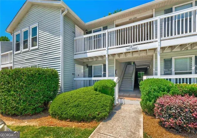 Photo 3 of Condo for sale at 1967 Brian Way, Decatur, GA 30033 | MLS# 10843838 | Listing updated on 2026-09-11