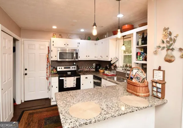 Photo 2 of Single family home for sale at 315 Rocky Dr, Athens, GA 30607 | MLS# 10847836 | Listing updated on 2026-09-17