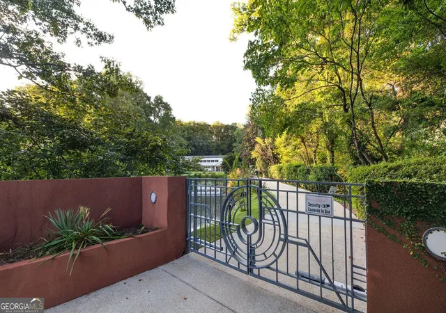 Photo 3 of Single family home for sale at 500 Franklin Rd Ne, Sandy Springs, GA 30342 | MLS# 10850292 | Listing updated on 2026-10-05