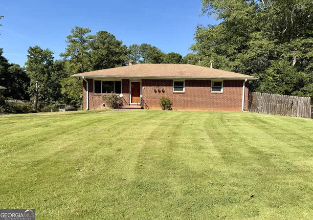 Photo 1 of Single family home for sale at 3226 Woodview Dr Se, Smyrna, GA 30082 | MLS# 10847986 | Listing updated on 2026-09-18
