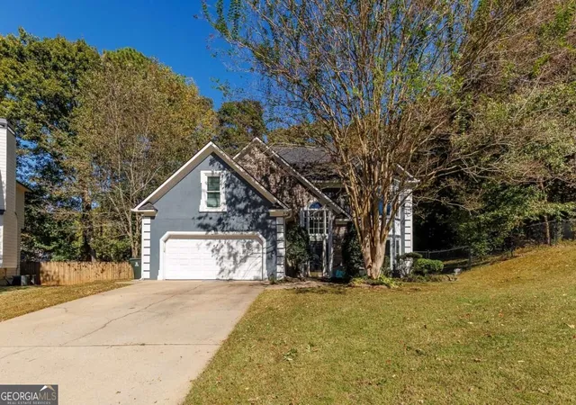 Photo 2 of Single family home for sale at 4812 Quince Ct NW, Acworth, GA 30101 | MLS# 10879040 | Listing updated on 2026-10-29