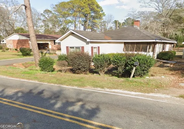 Photo 2 of Single family home for sale at 433 Mayo St, Americus, GA 31709 | MLS# 10842731 | Listing updated on 2026-09-23