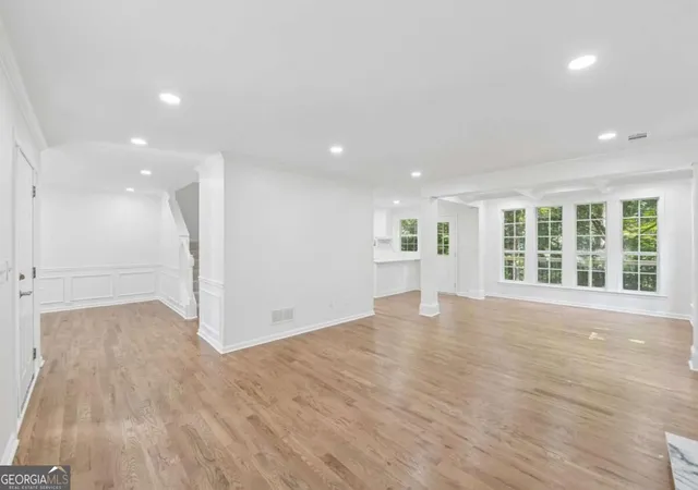 Photo 3 of Single family home for sale at 2890 Northcliff Dr, Suwanee, GA 30024 | MLS# 10845769 | Listing updated on 2026-09-29