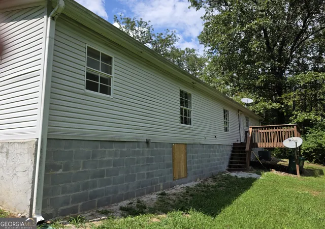 Photo 2 of Sale Pending at 131 Whispering Oaks Ln, Jasper, GA 30143 | MLS# 10842034 | Listing updated on 2026-09-12