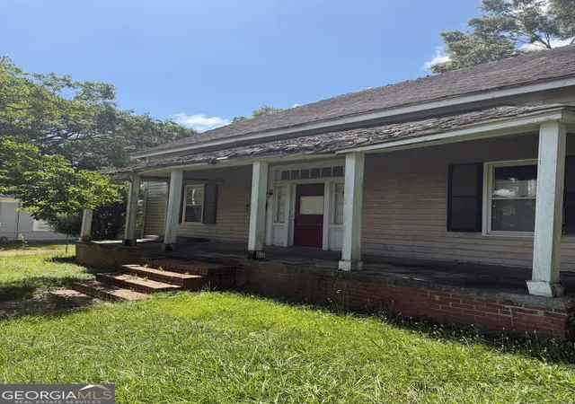 Photo 2 of Single family home for sale at 317 Carleeta St, Barnesville, GA 30204 | MLS# 10880455 | Listing updated on 2026-10-28