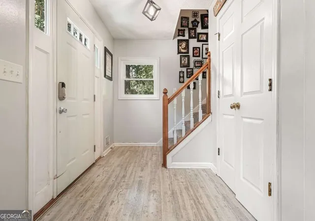 Photo 4 of Single family home for sale at 1873 Hamby Pl Dr NW, Acworth, GA 30102 | MLS# 10848765 | Listing updated on 2026-10-03