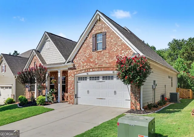 Photo 2 of Single family home for sale at 4518 Big Rock Ridge Trl, Gainesville, GA 30504 | MLS# 10838372 | Listing updated on 2026-09-21
