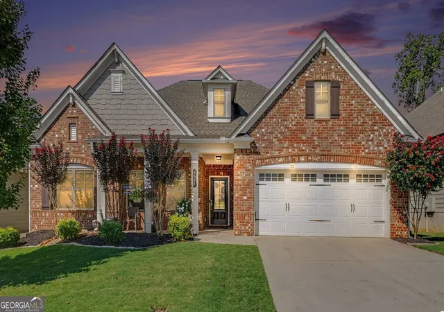 Photo 3 of Single family home for sale at 4518 Big Rock Ridge Trl, Gainesville, GA 30504 | MLS# 10838372 | Listing updated on 2026-09-21