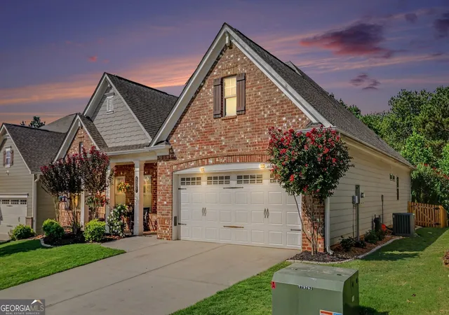 Photo 3 of Single family home for sale at 4518 Big Rock Ridge Trl, Gainesville, GA 30504 | MLS# 10838372 | Listing updated on 2026-09-21