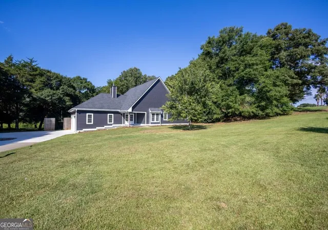 Photo 2 of Single family home for sale at 190 Cedar Pond Rd, Hartwell, GA 30643 | MLS# 10839125 | Listing updated on 2026-09-18