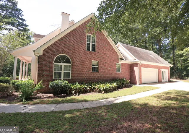 Photo 3 of Single family home for sale at 421 Creekside Dr, Gray, GA 31032 | MLS# 10826985 | Listing updated on 2026-09-12