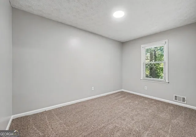 Photo 4 of Single family home for sale at 510 Cove Rd, Canton, GA 30114 | MLS# 10876171 | Listing updated on 2026-10-28