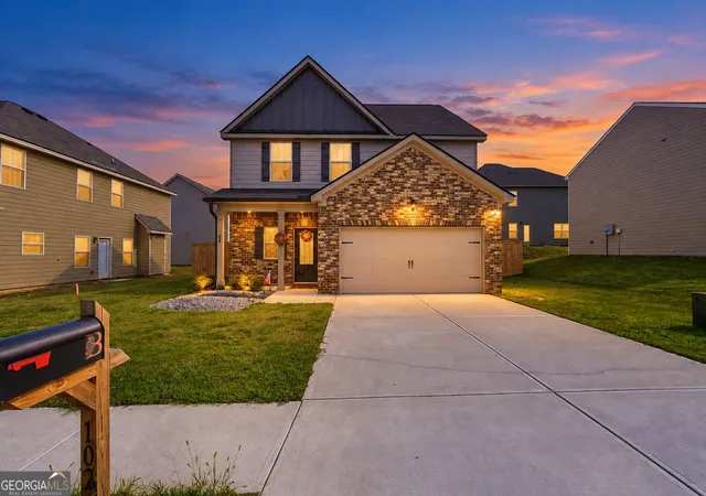 Photo 3 of Single family home for sale at 102 Douglas Fir Dr, Jackson, GA 30233 | MLS# 10850904 | Listing updated on 2026-10-06