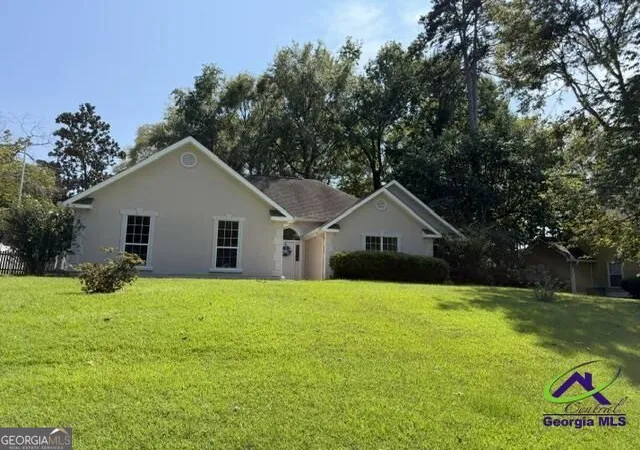 Photo 2 of Single family home for sale at 1201 Panola Cir, Warner Robins, GA 31088 | MLS# 10852314 | Listing updated on 2026-09-24