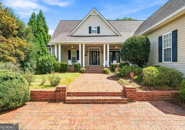 Photo 1 of Mansion for sale at 442 Buffalo Crk Rd, Carrollton, GA 30117 | MLS# 10845087 | Listing updated on 2026-09-26