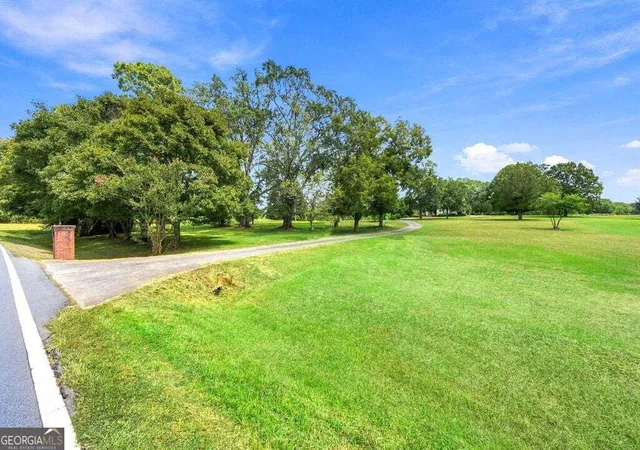 Photo 2 of Mansion for sale at 442 Buffalo Crk Rd, Carrollton, GA 30117 | MLS# 10845087 | Listing updated on 2026-09-26