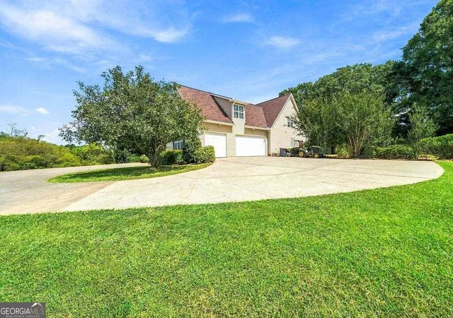 Photo 4 of Single family home for sale at 442 Buffalo Crk Rd, Carrollton, GA 30117 | MLS# 10845087 | Listing updated on 2026-09-26