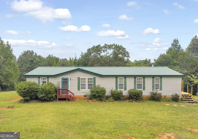Photo 1 of Sale Pending at 3373 Hoot Owl Rd, Bowman, GA 30624 | MLS# 10851450 | Listing updated on 2026-10-05