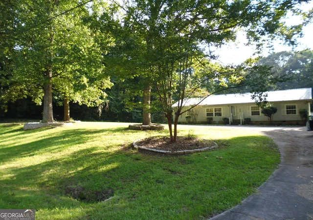 Photo 2 of Single family home for sale at 1217 Vaughn Rd, Griffin, GA 30223 | MLS# 10848883 | Listing updated on 2026-10-03