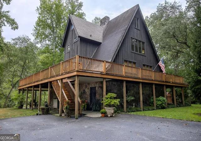 Photo 1 of Single family home for sale at 525 Riverside Dr, East Ellijay, GA 30540 | MLS# 10853222 | Listing updated on 2026-10-29