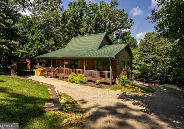 Photo 2 of Single family home for sale at 808 Villa Dr, Ellijay, GA 30540 | MLS# 10853590 | Listing updated on 2026-09-25