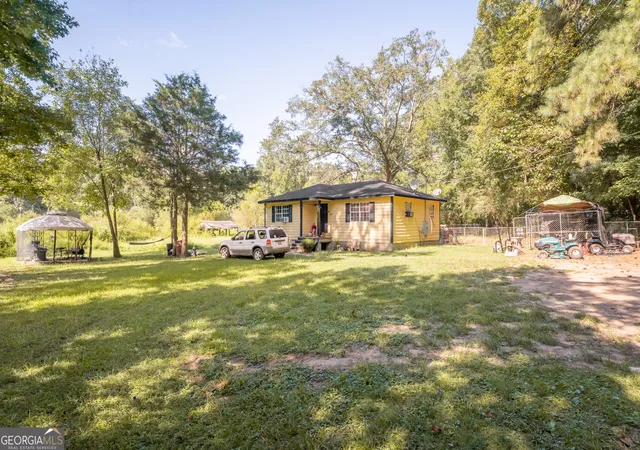 Photo 3 of Single family home for sale at 1040 Laboon Rd, Monroe, GA 30655 | MLS# 10842722 | Listing updated on 2026-09-09