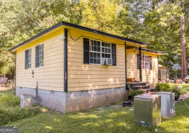 Photo 4 of Single family home for sale at 1040 Laboon Rd, Monroe, GA 30655 | MLS# 10842722 | Listing updated on 2026-09-09