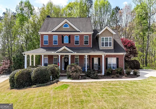 Photo 2 of Sale Pending at 4131 Richardson Farm Dr Nw, Kennesaw, GA 30152 | MLS# 10841188 | Listing updated on 2026-09-14