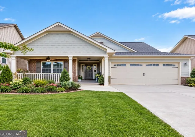 Photo 1 of Single family home for sale at 4826 Lost Crk Dr, Gainesville, GA 30504 | MLS# 10846102 | Listing updated on 2026-10-08