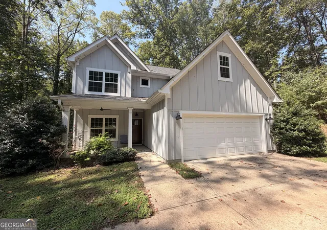 Photo 2 of Single family home for sale at 8515 Lynn Dr, Gainesville, GA 30506 | MLS# 10850572 | Listing updated on 2026-10-02