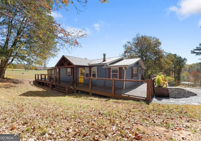 Photo 3 of Single family home for sale at 46 Keenview Dr, Blairsville, GA 30512 | MLS# 10878968 | Listing updated on 2026-10-28