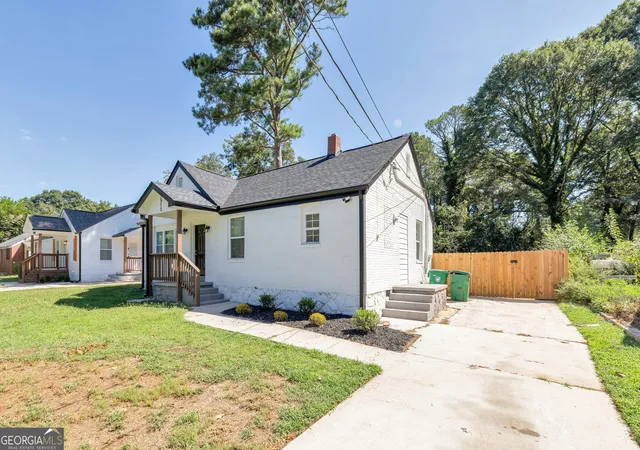 Photo 2 of Single family home for sale at 1972 Don Juan Ln, Decatur, GA 30032 | MLS# 10848667 | Listing updated on 2026-10-02