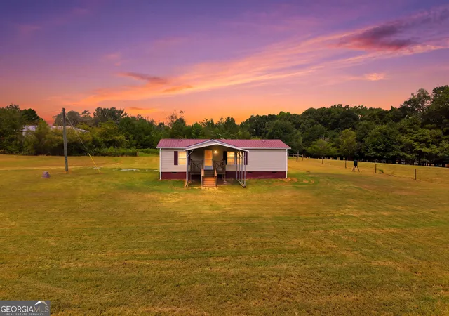 Photo 2 of Manufactured home for sale at 3350 Waggoners Grv Church Rd, Colbert, GA 30628 | MLS# 10840555 | Listing updated on 2026-09-23
