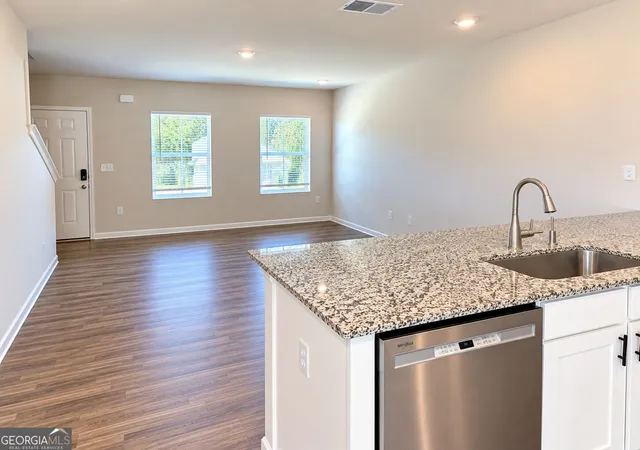 Photo 3 of Single family home for sale at 1419 Hunter Welch Pkwy, Luthersville, GA 30251 | MLS# 10851253 | Listing updated on 2026-10-07