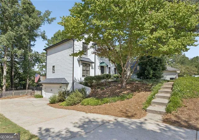 Photo 3 of Single family home for sale at 188 Pine Branch Dr, Stockbridge, GA 30281 | MLS# 10848963 | Listing updated on 2026-10-07