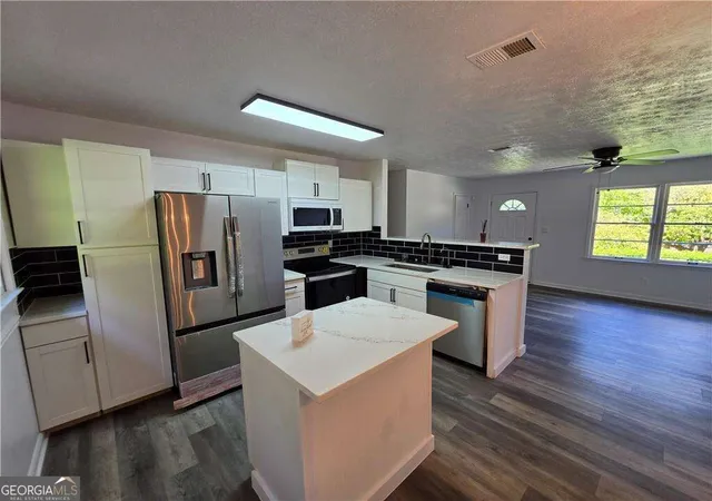 Photo 3 of Single family home for sale at 3570 Briar Dr, Lithia Springs, GA 30122 | MLS# 10845045 | Listing updated on 2026-09-26