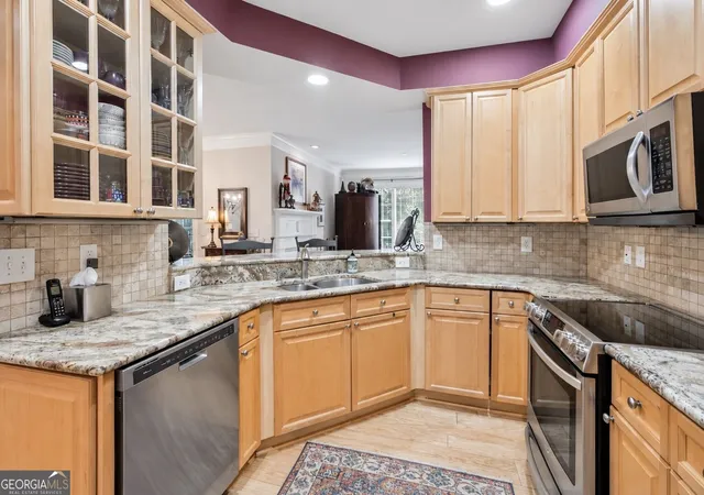 Photo 3 of Condo for sale at 4100 Paces Walk Se #4101, Atlanta, GA 30339 | MLS# 10846286 | Listing updated on 2026-09-30
