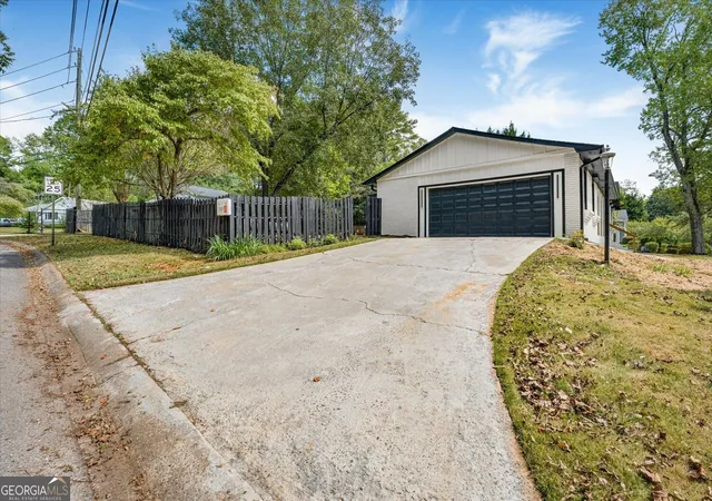 Photo 4 of Single family home for sale at 56 Simpson Dr NE, Kennesaw, GA 30144 | MLS# 10853181 | Listing updated on 2026-09-25