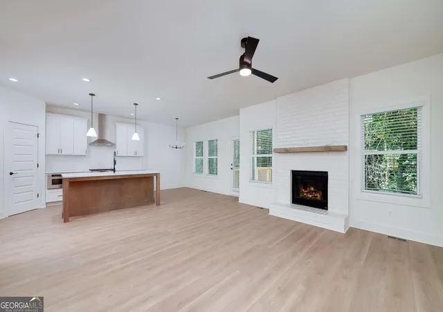 Photo 3 of Single family home for sale at 8560 Old Keith Brg Rd, Gainesville, GA 30506 | MLS# 10845671 | Listing updated on 2026-10-06
