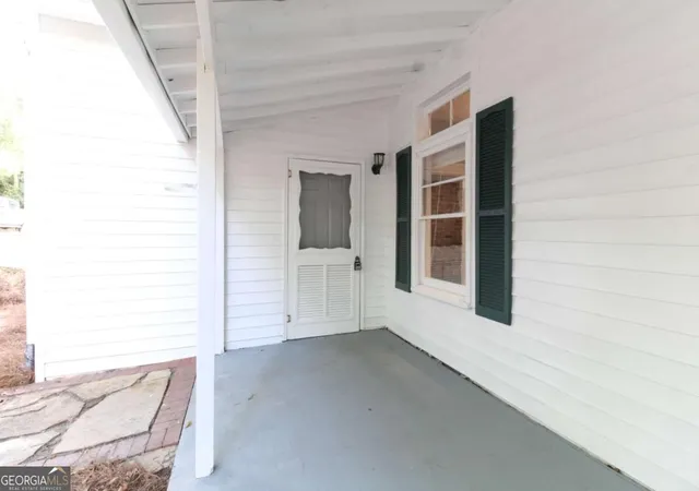 Photo 3 of Single family home for sale at 546 Pulaski St, Athens, GA 30601 | MLS# 10843915 | Listing updated on 2026-09-24