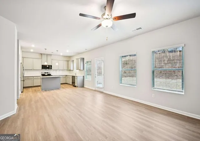 Photo 4 of Single family home for sale at 106 Vickers Point Dr, Fairburn, GA 30213 | MLS# 10872656 | Listing updated on 2026-10-28
