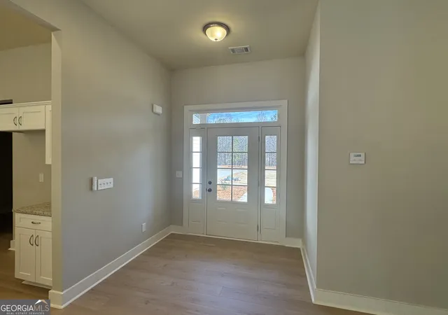 Photo 3 of Single family home for sale at 175 Country World Dr, Macon, GA 31211 | MLS# 10841610 | Listing updated on 2026-09-08