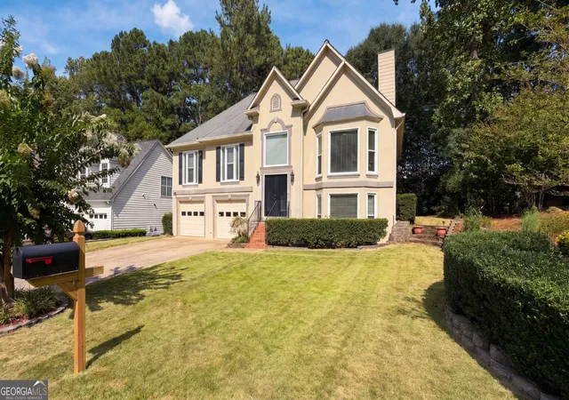 Photo 1 of Single family home for sale at 142 Clubhouse Dr Nw, Kennesaw, GA 30144 | MLS# 10841294 | Listing updated on 2026-09-24