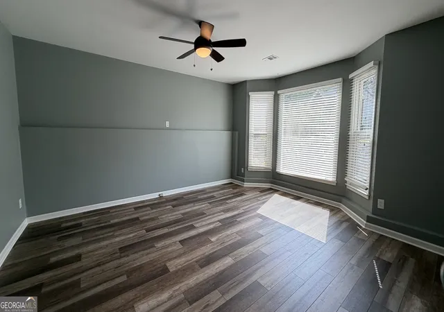 Photo 3 of Single family home for sale at 142 Clubhouse Dr NW, Kennesaw, GA 30144 | MLS# 10841294 | Listing updated on 2026-10-30