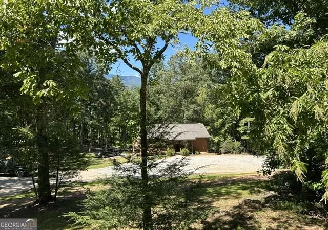Photo 3 of House for sale at 112 Kennedy Mountain Rd, Clarkesville, GA 30523 | MLS# 10832834 | Listing updated on 2026-09-08