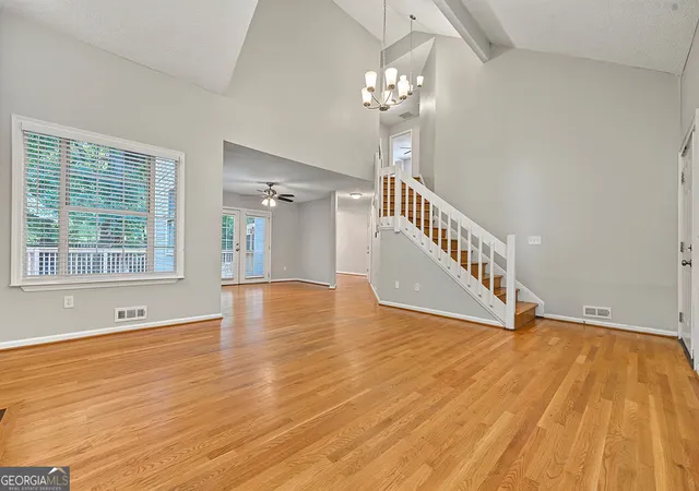Photo 4 of Single family home for sale at 1009 Cobb Pl Manor Dr, Marietta, GA 30066 | MLS# 10840557 | Listing updated on 2026-09-18