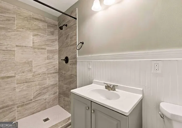 Photo 3 of Single family home for sale at 3515 Tulip Dr, Decatur, GA 30032 | MLS# 10849594 | Listing updated on 2026-09-25